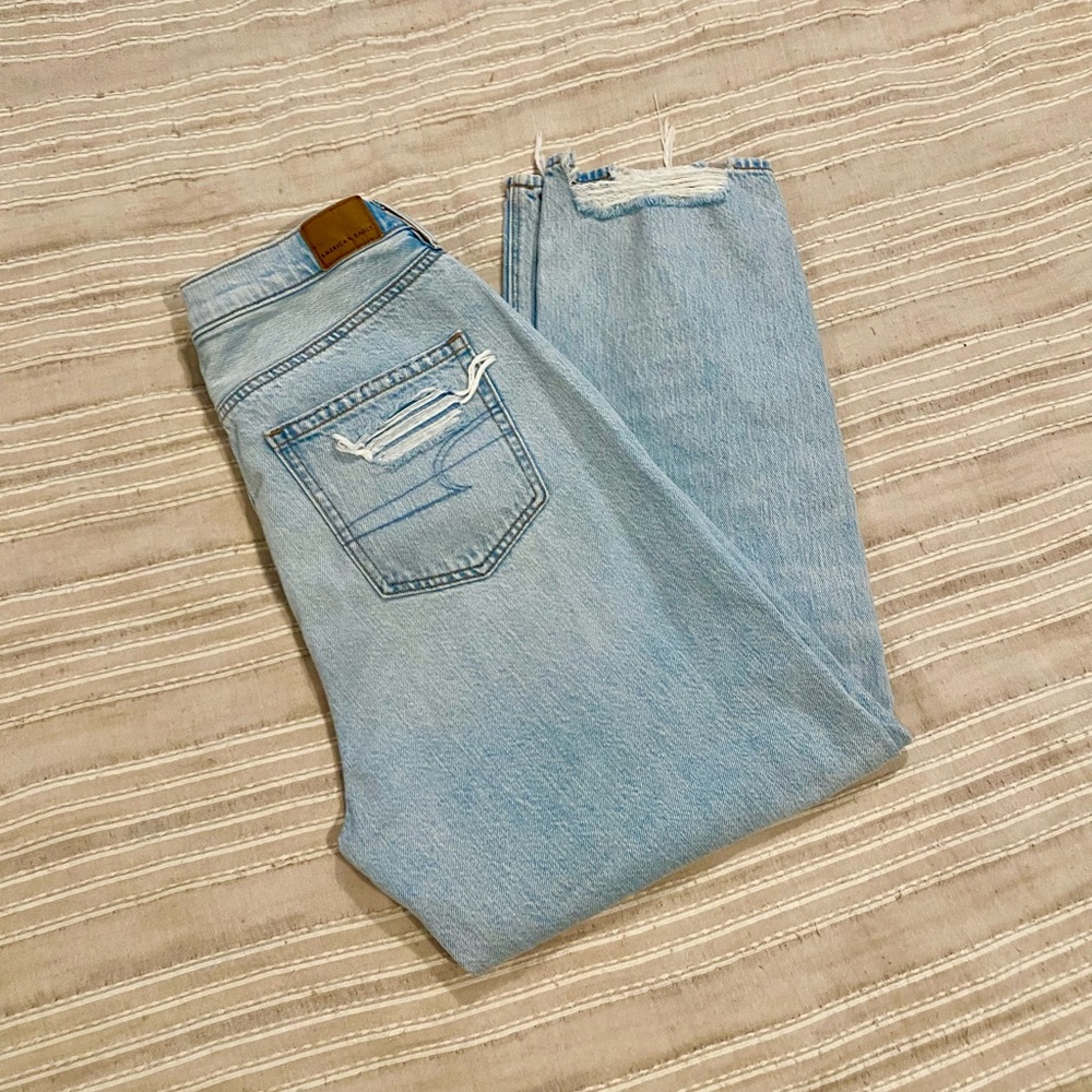 AE Highest Waist 90s Boyfriend Jeans ✌🏼